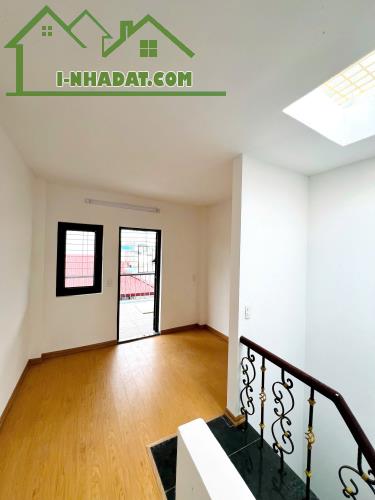 Giảm thêm 300 triệu-giá mới 5.8 tỷ-nhà mới 5 tầng 3 ngủ-Văn Miếu, Đống Đa - 1