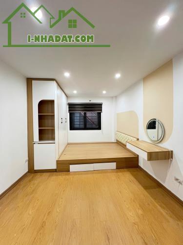 Giảm thêm 300 triệu-giá mới 5.8 tỷ-nhà mới 5 tầng 3 ngủ-Văn Miếu, Đống Đa - 3