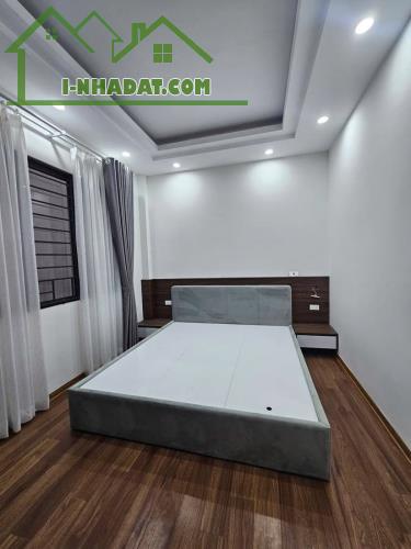 Bán Nhà 42m2 Tại Đàm Quang Trung Long Biên Mặt Tiền Rộng Vị Trí Kim Cương | 7,2 Tỷ - 1
