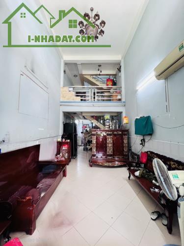 Bán nhà mặt tiền quận 8 đường 8m - 1