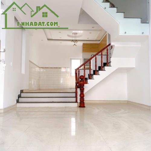 Bán nhà Hà Huy Giáp, Q12, xe hơi tới cửa, 71m2, 4 tầng, 4PN, chỉ 5.2 tỷ. - 1