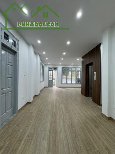 BÁN NHÀ KIM GIANG - LÔ GÓC - 7 TẦNG THANG MÁY- Ô TÔ TRÁNH- 55m² x 7 T - 3
