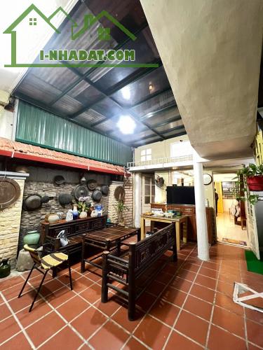 Ngõ 135 Phố Đội Cấn 98m2, vỉa hè 3m, ngõ 8m, 2 ô tô tránh, 30m ra phố, view Hồ Đầm Tròn - 1
