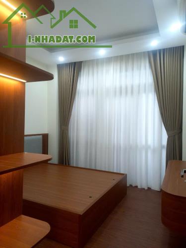 E chính chủ căn 3PN 2WC full đồ 93m2, cần gặp khách thiện chí có gia lộc - 1