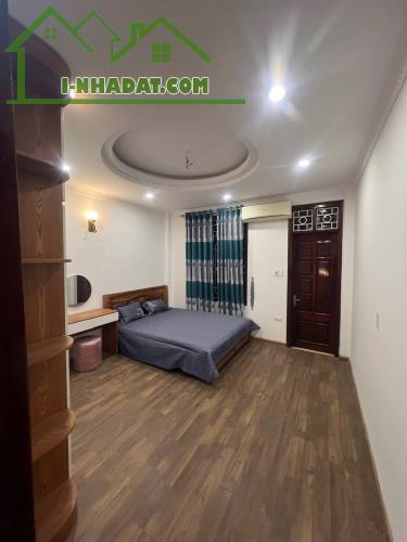 Bán nhà phố Đại La 35m² x 5 Tầng Mặt tiền 4,3m Chỉ 30m ra phố  Giá  7,19 Tỷ - 2