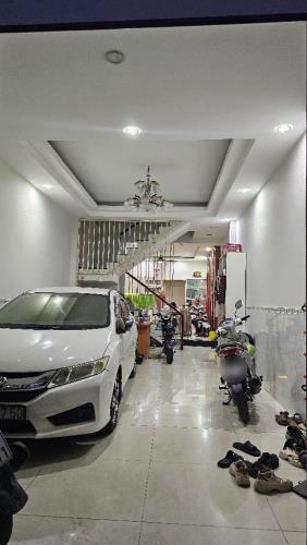 Hẻm xe hơi Âu Cơ Phường 10 Tân Bình, 4 tầng, giá chỉ 13tỷ300