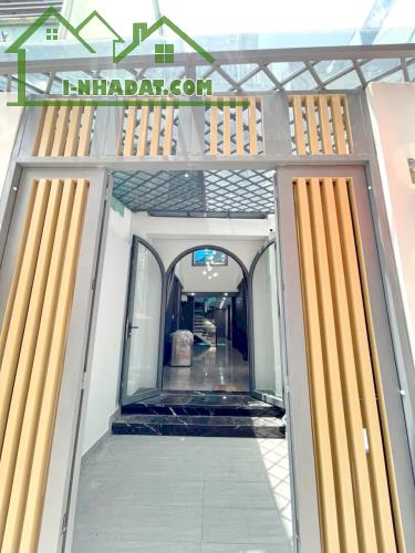 Bán nhà mới 1 lầu gần mặt tiền chợ Rạch Ông P.2 Quận 8