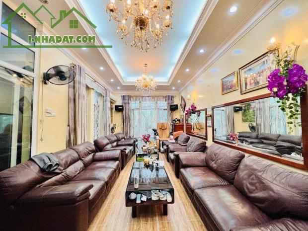 SIÊU BIỆT THỰ LÔ GÓC LÀNG VIỆT KIỀU CHÂU ÂU, MỖ LAO, HÀ ĐÔNG 180m2-5 tầng, nhỉnh 49 tỷ