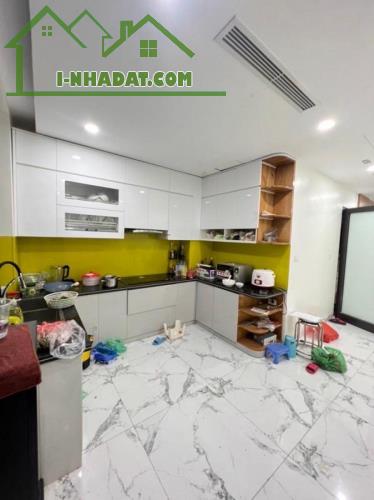 PHÂN LÔ Ô TÔ TRÁNH - VỈA HÈ RỘNG - KINH DOANH ĐỈNH - 45M² 4 TẦNG - PHỐ ĐỖ QUANG - CẦU GIẤY - 4