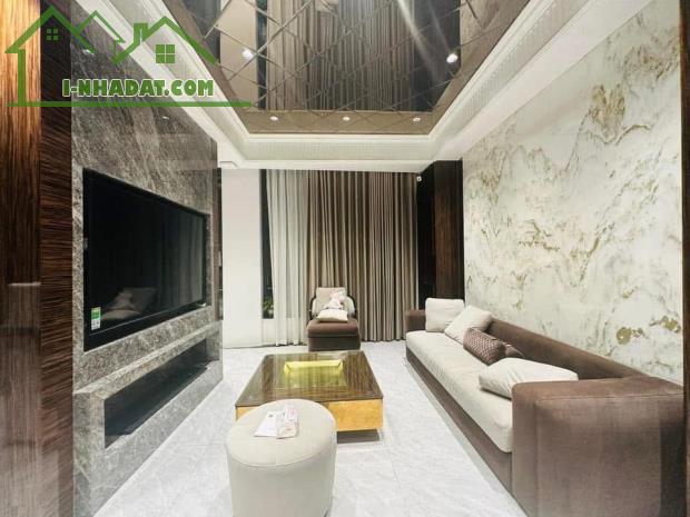 CỰC HIẾM-Bán nhà Mặt Phố Yên Hòa 50m2/7T Thang máy, MT siêu rộng 7m 27 Tỷ