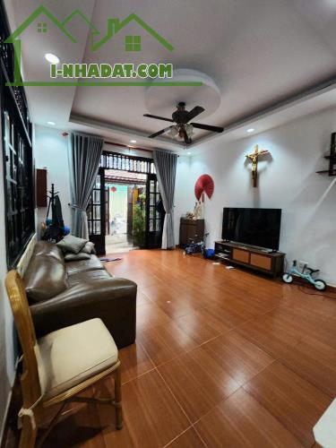 HẺM 7m THÔNG TỨ PHƯƠNG, NGANG ĐẸP HƠN 5m KHU FATYMA, 5,6X16, NHỈNH 8 TỶ.