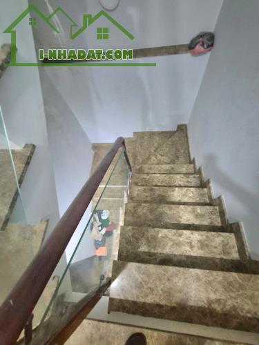 "Bán gấp nhà có dòng tiền 200tr/năm – Lạc Long Quân, Tân Bình, Ngay Chợ Vải ,44m², 4 lầu - 3