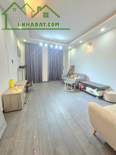 "Bán gấp nhà có dòng tiền 200tr/năm – Lạc Long Quân, Tân Bình, Ngay Chợ Vải ,44m², 4 lầu - 4
