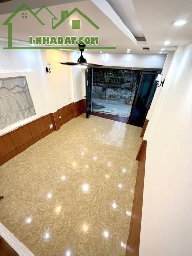 Bán Nhà Tại Ngọc Thụy Long Biên | 48m2 Vị Trí Trung Tâm Cơ Hội Sinh Lời Cao | 8,8 Tỷ
