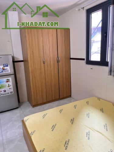 Bên mình còn 1 phòng trống ở  740/5 Sư Vạn Hạnh, phường 12, quận 10 - 1