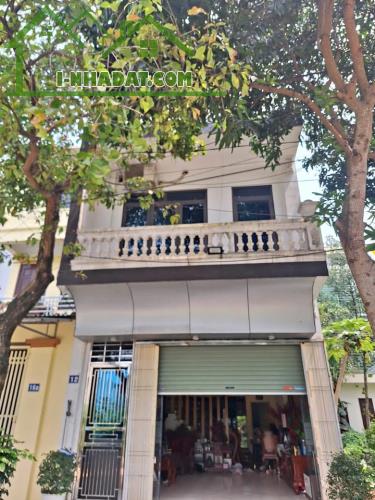 BÁN NHANH NHÀ PHỐ VĨNH PHÚC DT 45M, 4T, 7,2 TỶ.