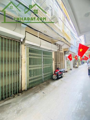 BÁN NHÀ TÔN THẤT TÙNG, LÔ GÓC, NGÕ THÔNG, KD, 45M, 5 TẦNG, MT6M, 12,5 TỶ.LH 0984823023