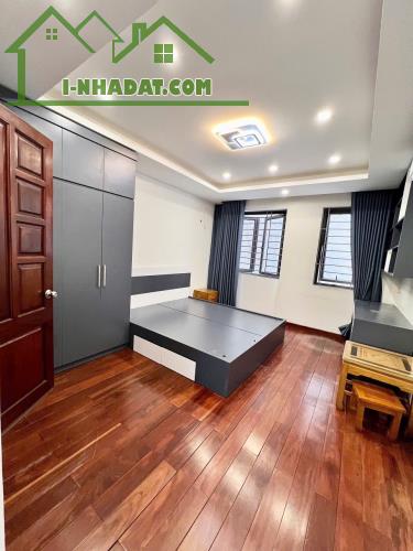BÁN NHÀ TÔN THẤT TÙNG, LÔ GÓC, NGÕ THÔNG, KD, 45M, 5 TẦNG, MT6M, 12,5 TỶ.LH 0984823023 - 2