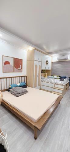 NHÀ ĐẸP GỐC ĐỀ FULL ĐỒ - NGÕ RỘNG DT 30m2 5 tầng MT 3.5m Giá 8.6 tỷ - 1
