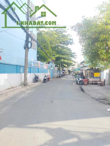 NGộp Âu Cơ - Lê Đại Hành - Quận 11 - 105m  - HXH vô nhà - 2 tầng - 1