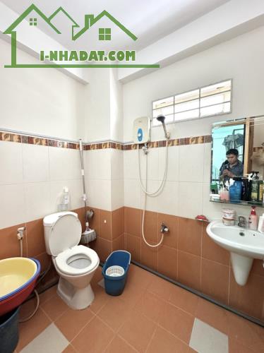 BÁN NHÀ PHÚ NHUẬN HXH 60M2 5 TẦNG NGANG GẦN 6M SÁT MT CHDV 9 PN TRẦN KẾ XƯƠNG 9.4 TỶ. - 2