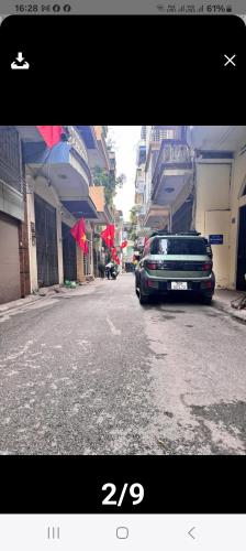 Bán đất tặng nhà, đường ô tô ngủ trong nhà ở ngay Nguyễn Văn Cừ Long Biên 39m2, giá 11,65, - 1