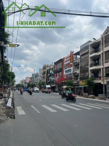 Mặt tiền đẹp , 4 tầng ,phường 13 Bình Thạnh, giá tốt . - 1