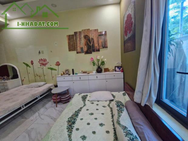 BÁN NHÀ QUẬN 9,NHÀ 2TẦNG THIẾT KẾ KIỂU VILA DT203M,NGAY ĐƯỜNG GÒ CÁT,HẺM XE HƠI 10M - 1