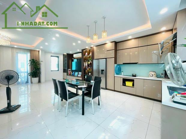 Bán tòa nhà Văn Quán, Hà Đông 95m2, 6T, MT5m, thang máy, ô tô tránh, 2.x tỷ - 3