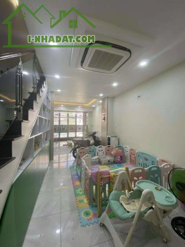 Bán gấp nhà phố 4 tầng trung tâm Nguyễn Thị Thập – chỉ 8.7 tỷ, ô tô tới cửa!