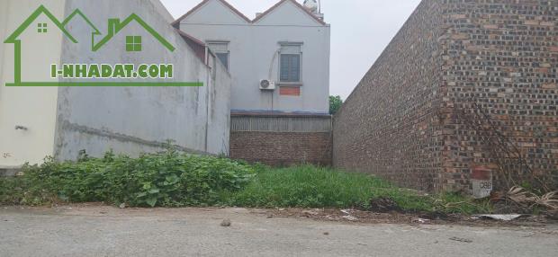Bìa làng Hương Trầm  Thuỵ Lâm Đông Anh ô tô tải tránh DT 150 M GIÁ 12,85 TỶ - 1