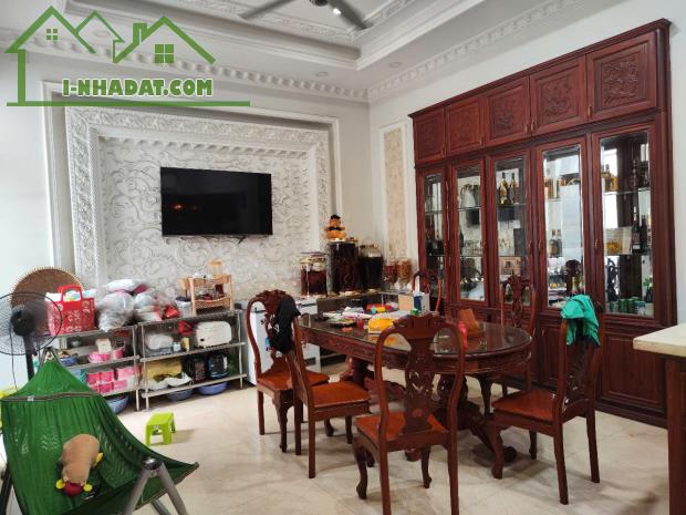 Bán nhà MT ngộp, xe hơi đỗ cửa ĐS 38, Hiệp Bình Chánh, Thủ Đức, 151m2, 3 tầng - 2