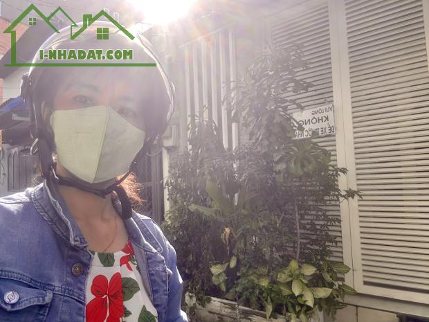 CHÍNH CHỦ BÁN NHÀ CÓ DIỆN TÍCH LỚN MÀ CHỈ CÓ HƠN 8 TỶ THÔI- XE HƠI TỚI CỬA- QUA QUẬN 7 - 1