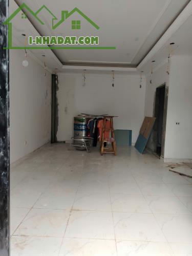 HIẾM BÁN NHÀ 3 TẦNG MỚI XÂY TẠI PHAN ĐÌNH PHÙNG, MỸ HÀO, HƯNG YÊN - 3