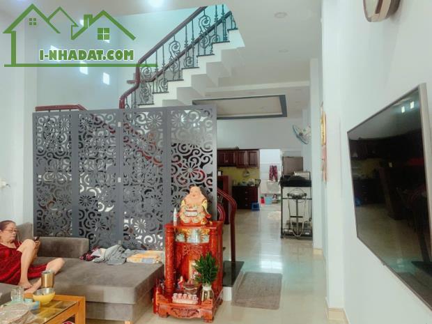 Bán nhà mặt tiền vừa ở vừa buôn bán nhỏ Thạnh Lộc 31 Quận 12 - 2