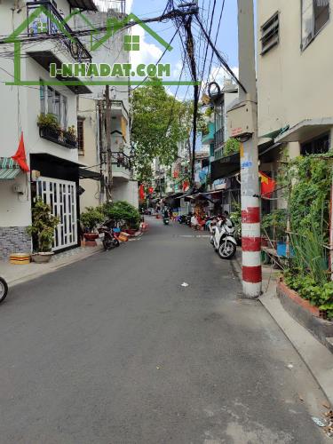 MẶT TIỀN Đường nhựa 6m, 3 Tầng (4m x 9m), giá chỉ 4.39 tỷ