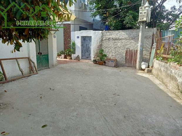 LÔ GÓC – 3 THOÁNG - Ô TÔ CON VÀO NHÀ – HÀNG ĐỘC – CỰC HIẾM CHỦ NHÀ NHIỆT BÁN - 3