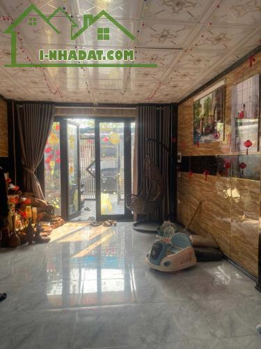 BÁN NHÀ 2 TẦNG  – 2 MẶT TIỀN – TRUNG TÂM TP, GẦN GA THANH HÓA VÀ ĐẠI LỘ LÊ LỢ