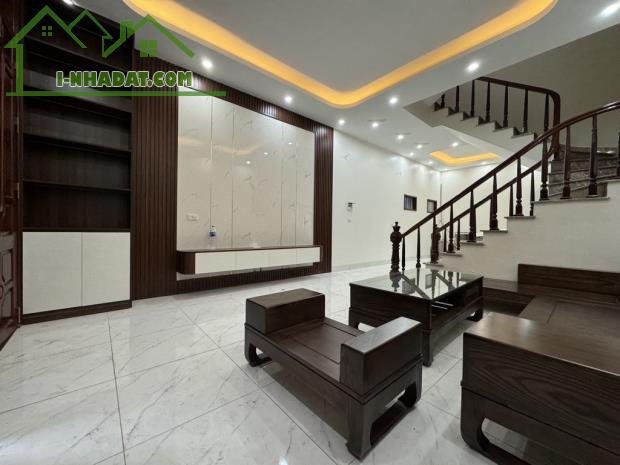 NHÀ ĐẸP 50M2 DÂN XÂY LÔ GÓC 3 MẶT THOÁNG- RẺ QUÁ, VẠN PHÚC 7.95tỷ.