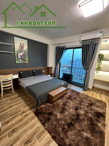 BÁN TÒA APARTMENT PHỐ TRẦN DUY HƯNG - 178M² x 7T THANG MÁY - DÒNG TIỀN 180TR/TH - GIÁ 36 - 1