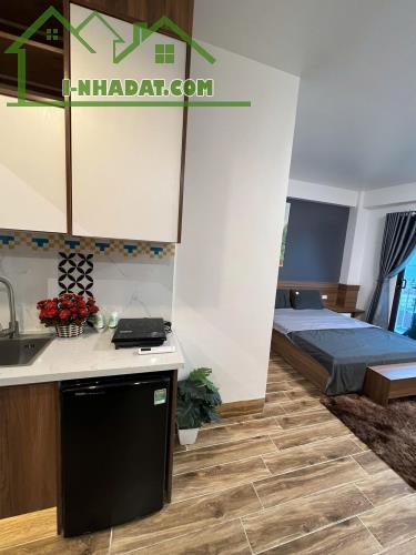 BÁN TÒA APARTMENT PHỐ TRẦN DUY HƯNG - 178M² x 7T THANG MÁY - DÒNG TIỀN 180TR/TH - GIÁ 36 - 2