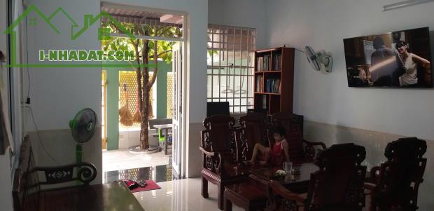 Bán nhà KDC Phúc Hải, Tân Phong, Biên Hòa: 8,1 x 21, giá 9,8 tỷ - 1
