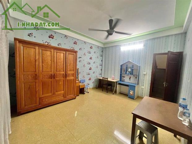 NHÀ MỚI ĐẸP – 5 TẦNG – NGÕ NÔNG THOÁNG – Ô TÔ ĐỖ CỔNG – GẦN HỒ – TRUNG TÂM GIANG BIÊN - 2