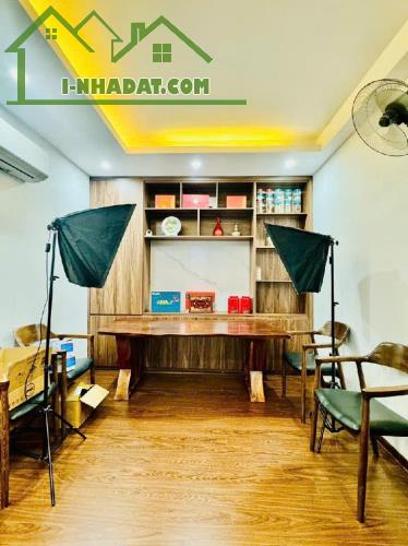 PHIÊN BẢN DUY NHẤT – NGÔI NHÀ MANG LỜI NGUYỀN GIÀU CÓ Sát phố Nguyễn Như Đổ – cách ô tô - 2