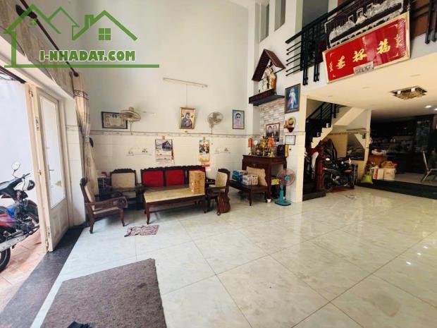 NGAY ETOWN P.13 Q.TÂN BÌNH-4 TẦNG-5.5Mx16M-SÁT MẶT TIỀN CỘNG HÒA - 2