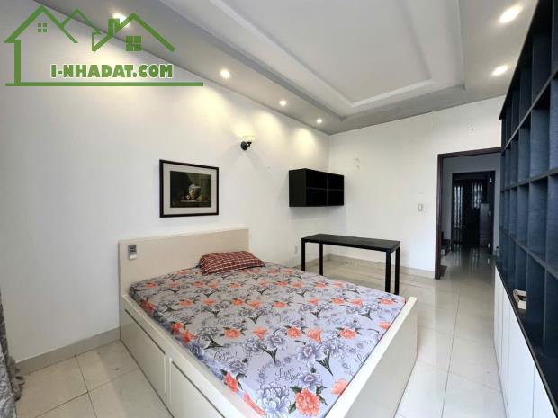 CỰC KỲ NGON - NHÀ CHÍNH CHỦ - NHÀ MỚI - 80M- 4 TẦNG BTCT - HXH 8M TRÁNH - LÊ QUANG ĐỊNH - - 3