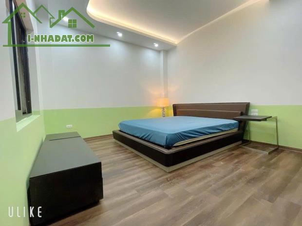 Cho thuê nhà Phố Lê Duẩn, Khâm Thiên 3 tầng x 50m2 thông sàn làm văn phòng 15 Triệu - 4
