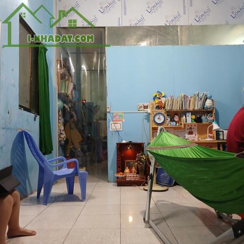 Bán gấp nhà ở Bình Thành - Bình Tân ngay chợ, 96m, có 5 phòng trọ, giá chỉ 3.x tỷ, bao rẻ. - 2