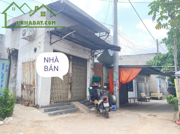 Bán gấp nhà ở Bình Thành - Bình Tân ngay chợ, 96m, có 5 phòng trọ, giá chỉ 3.x tỷ, bao rẻ.