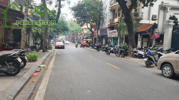 Bán nhà mặt phố Hàng Bún, Ba Đình 200m2, 3 tầng, mặt tiền 12m giá 150 tỷ có TL - 1